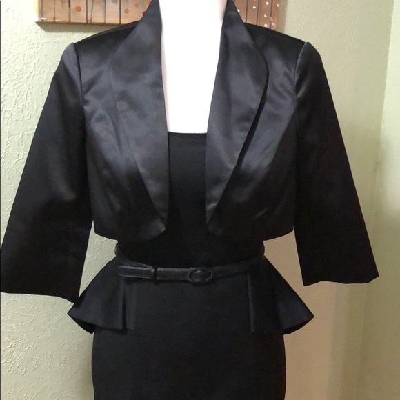White House Black Market Jackets & Blazers - NWT White House Black Market Satin Bolero, size xs